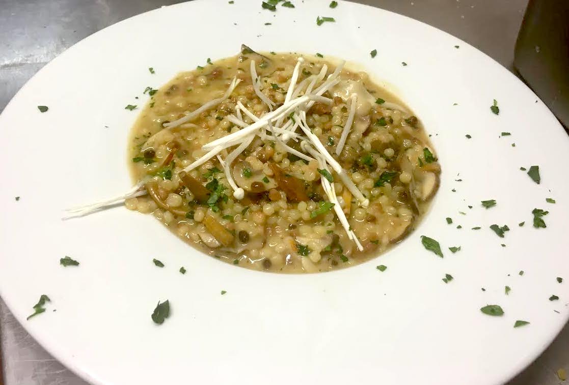 fregola con funghi selvatici